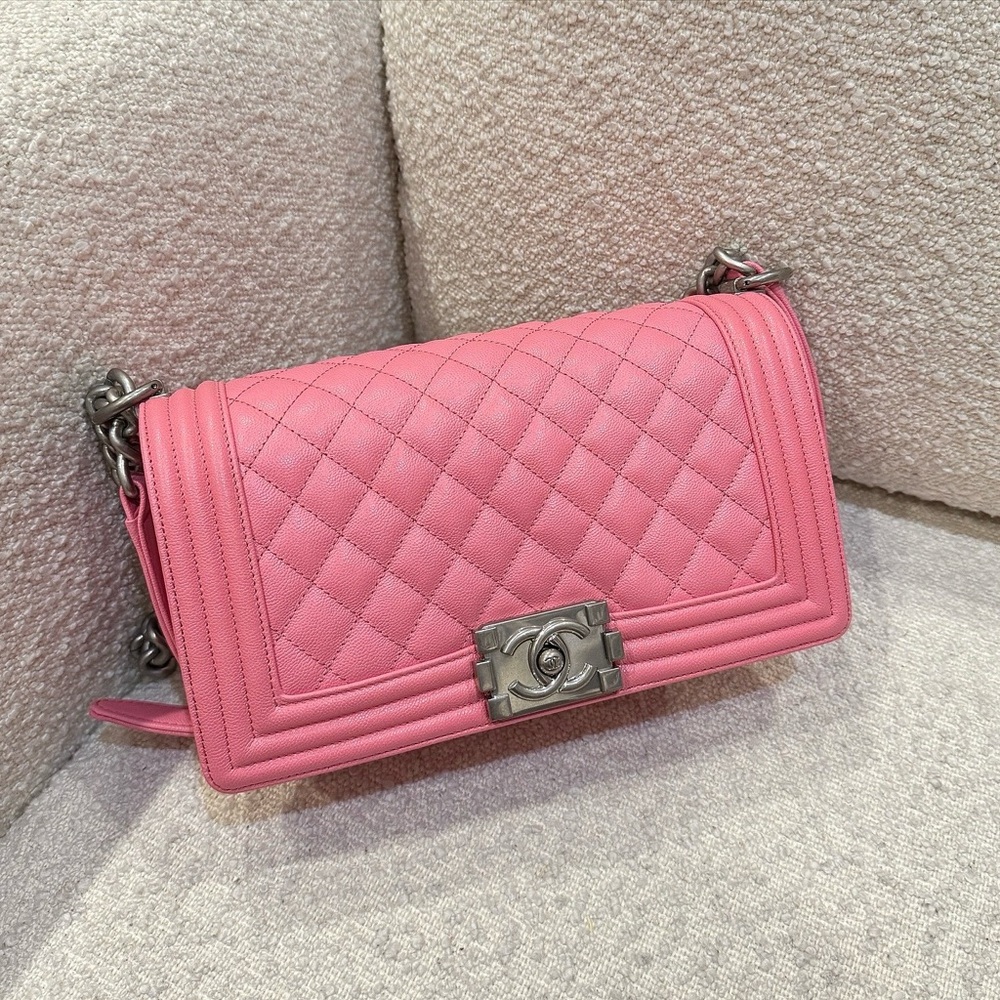 Chanel 2023 Pink medium boy bag